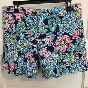 Size 10 Lily Pulitzer shorts with adorable prints